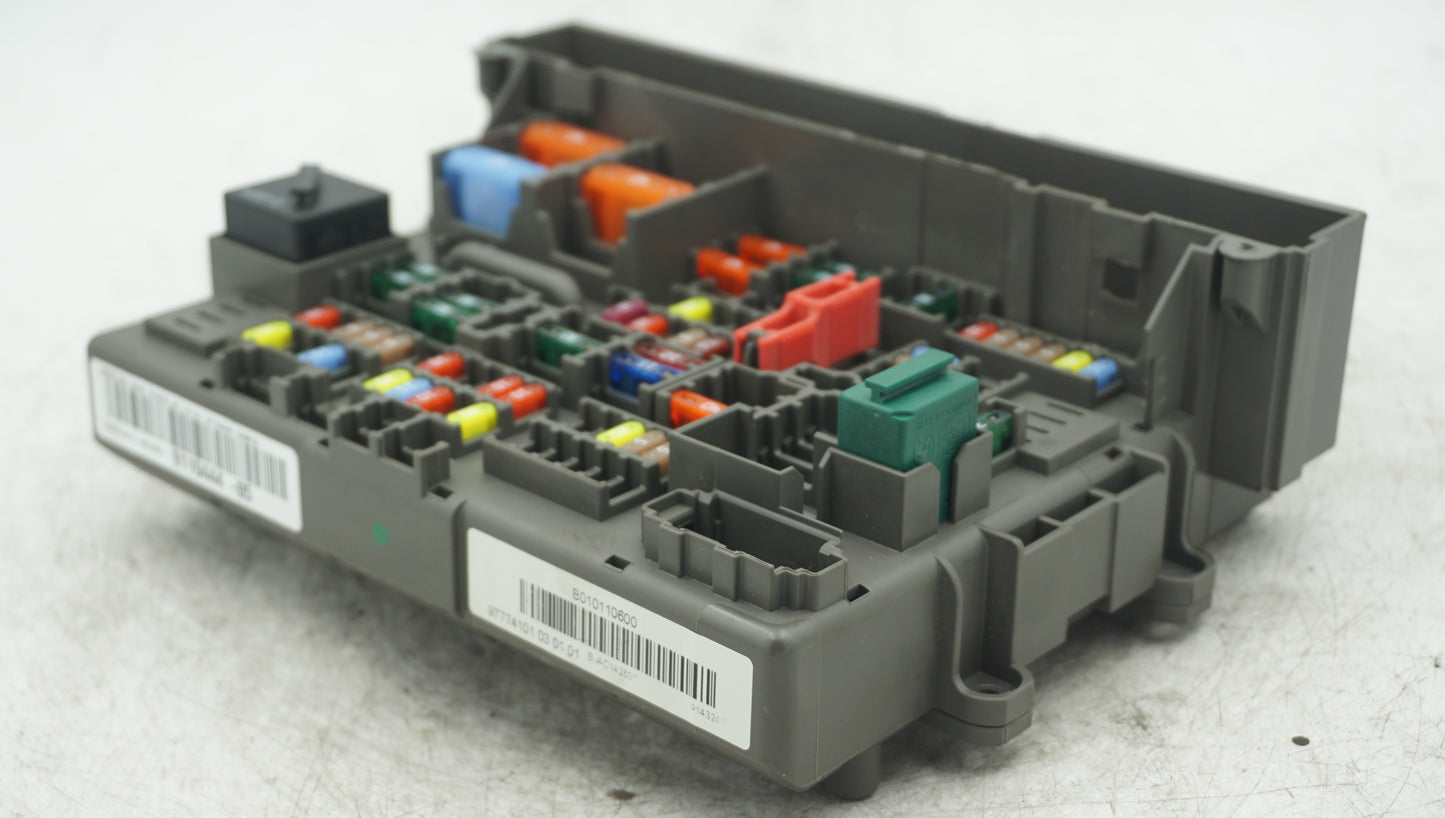 BMW 1 3 SERIES FUSE BOX RELAY E87 E90 E82 9119444