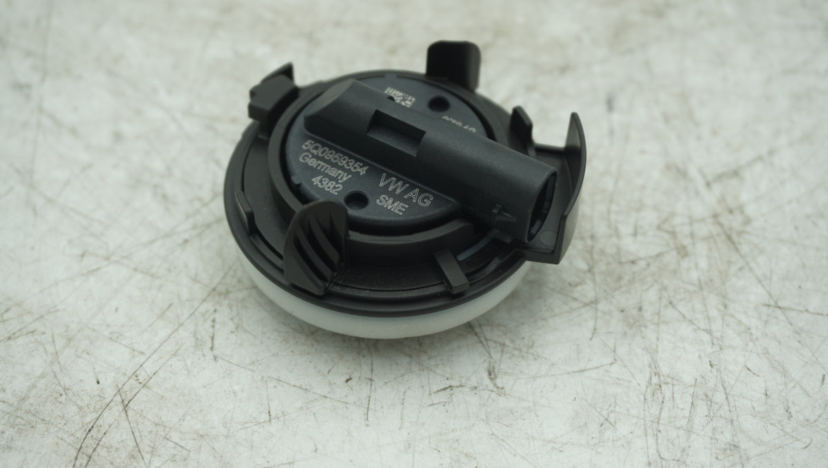 VW AUDI A3 8V GOLF MK7 CRASH PRESSURE SENSOR 5Q0959354