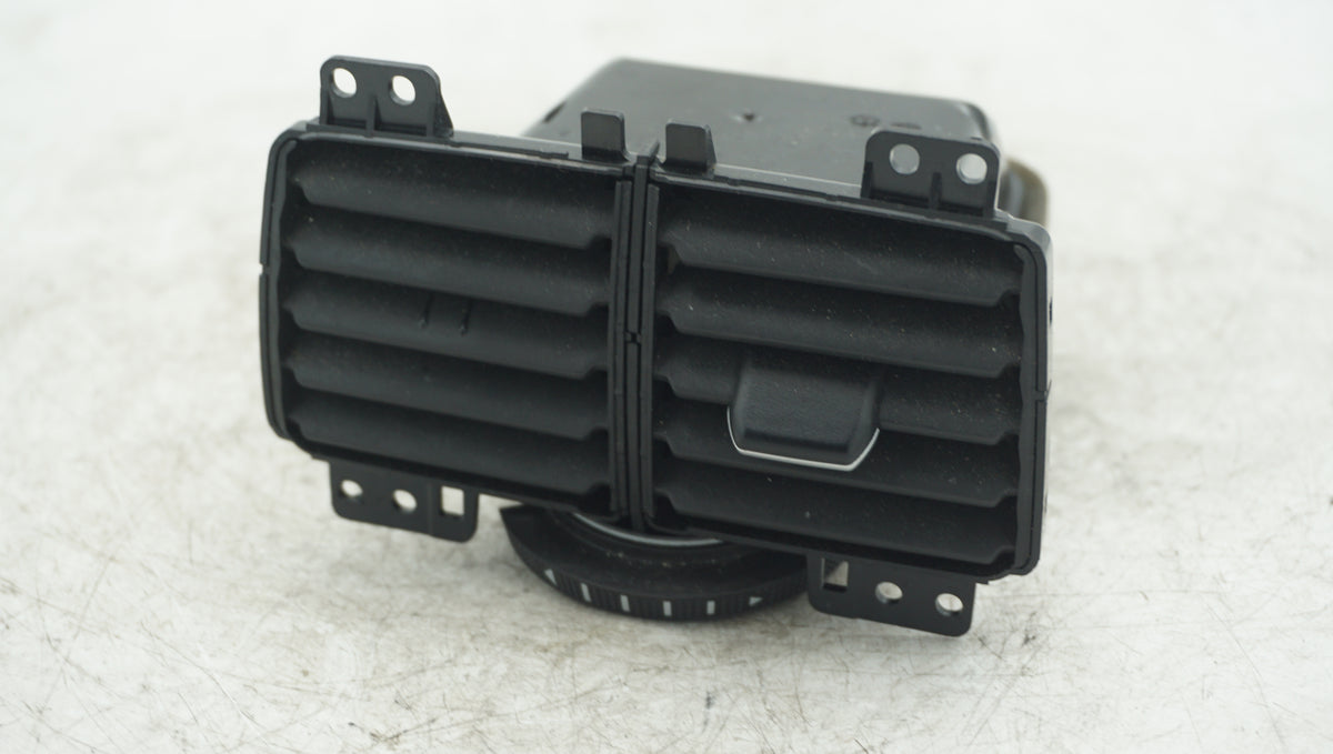 VW GOLF MK7 REAR CENTRE AIR VENT 5G0819209