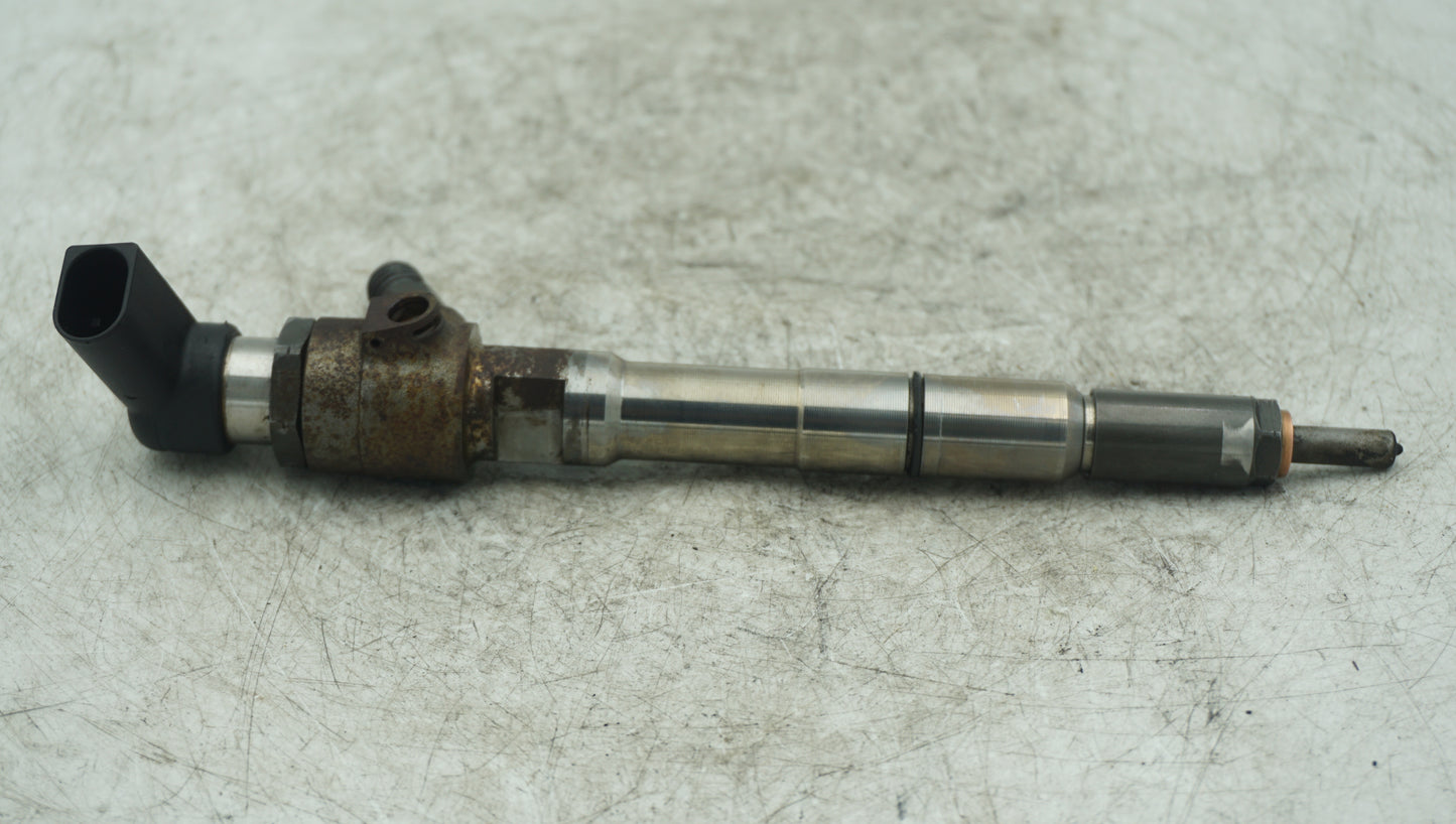 VW CADDY 1.6TDI INJECTOR 03L130277B