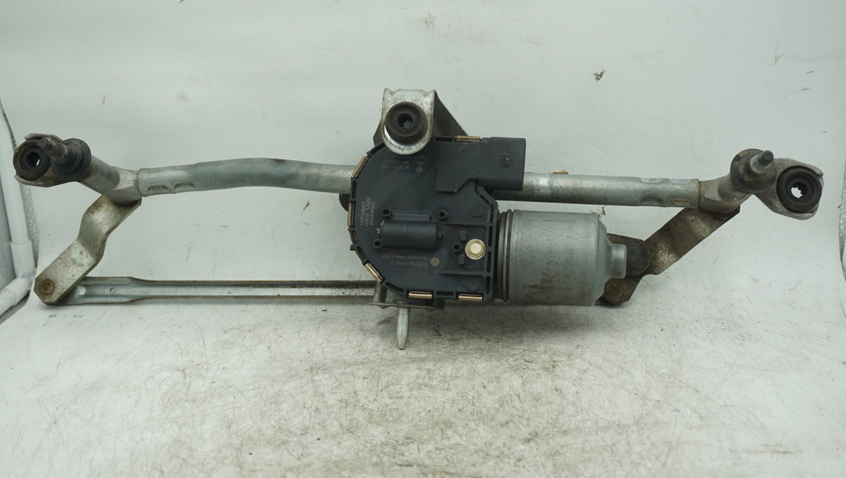 VW CADDY WINDSCREEN WIPER MOTOR 1T2955119A - LRI Autoparts