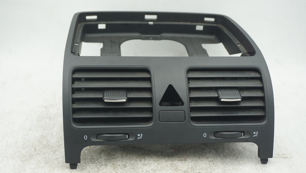 VOLKSWAGEN MK5 GOLF CENTRE AIR VENT PANEL 1K0819735 1K0819153