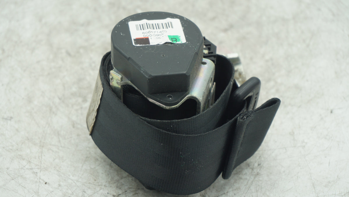 VW GOLF MK5 REAR RIGHT SEAT BELT 606471400 - LRI Autoparts