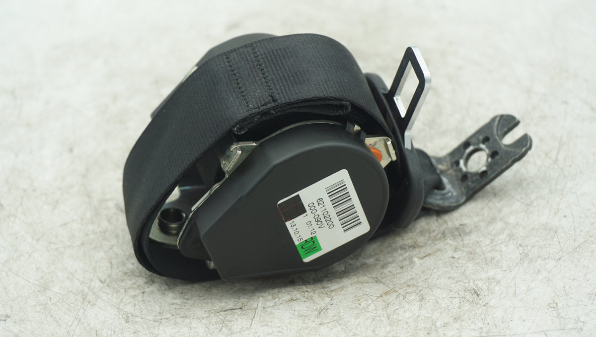 VW GOLF MK7 LEFT REAR SEAT BELT 621102200