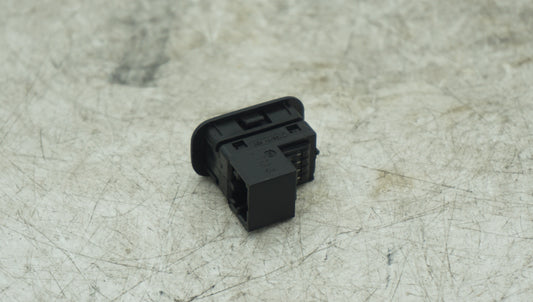 VW GOLF  MK5 ALARM DEACTIVATION SWITCH BUTTON 6Q0962109A