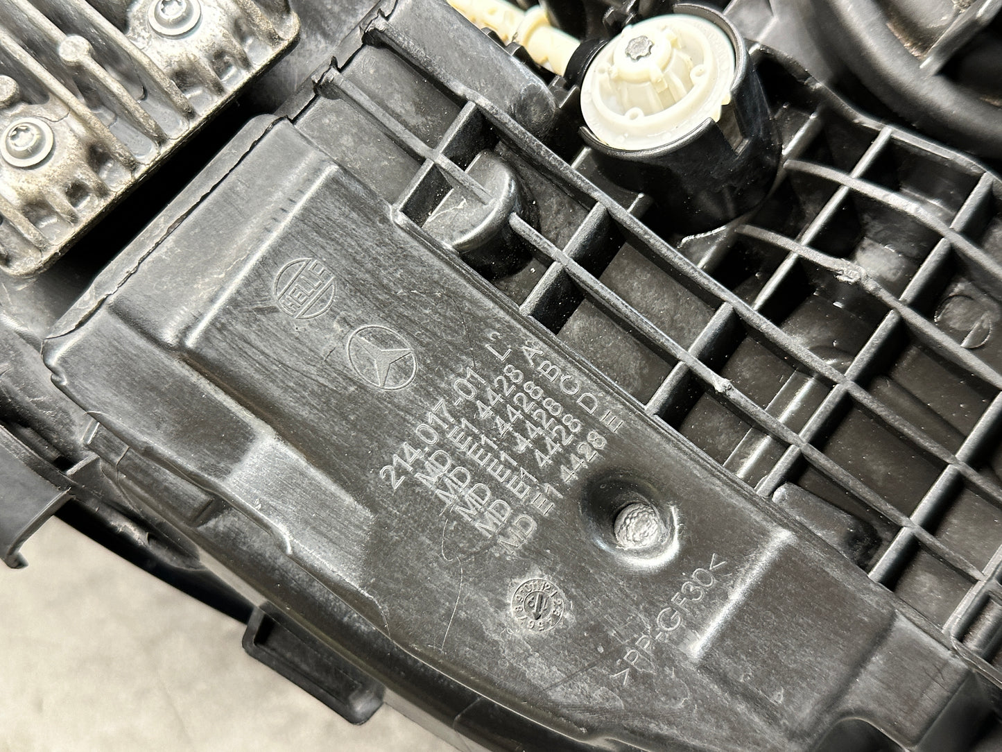 Mercedes A2059062506 LHS headlight