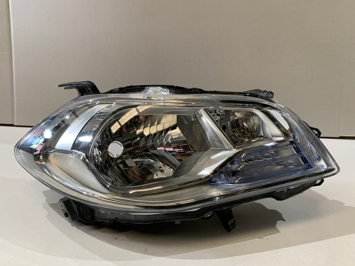 SUZUKI S-CROSS SX4 JY RHS RIGHT HALOGEN HEADLIGHT 3512061M40
