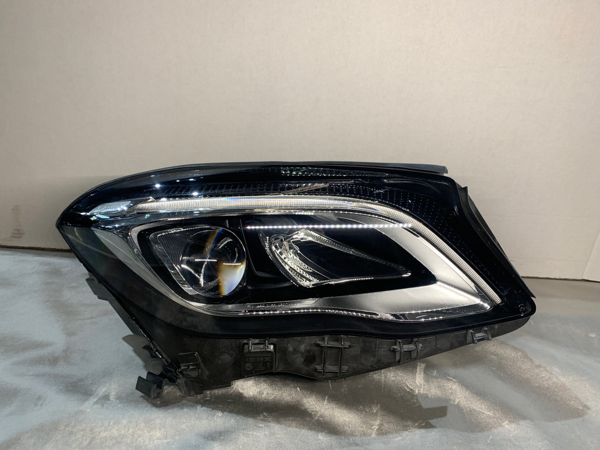 MERCEDES GLA CLASS W156 RHS RIGHT HEADLIGHT A1569067800 - LRI Autoparts