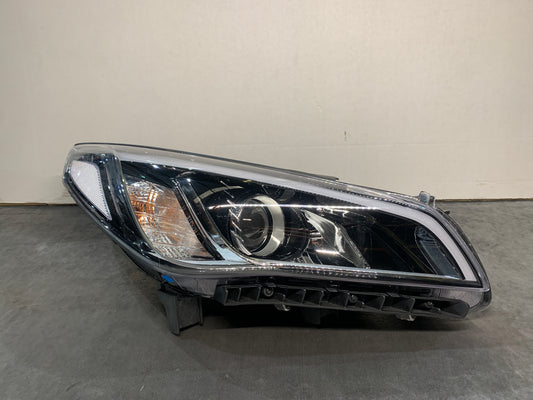 HYUNDAI SONATA RHS RIGHT HALOGEN HEADLIGHT 92102-C10XX