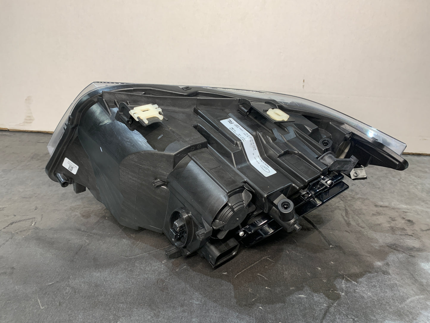 BMW 3 SERIES E90 LCI RHS RIGHT XENON HEADLIGHT 63117240250