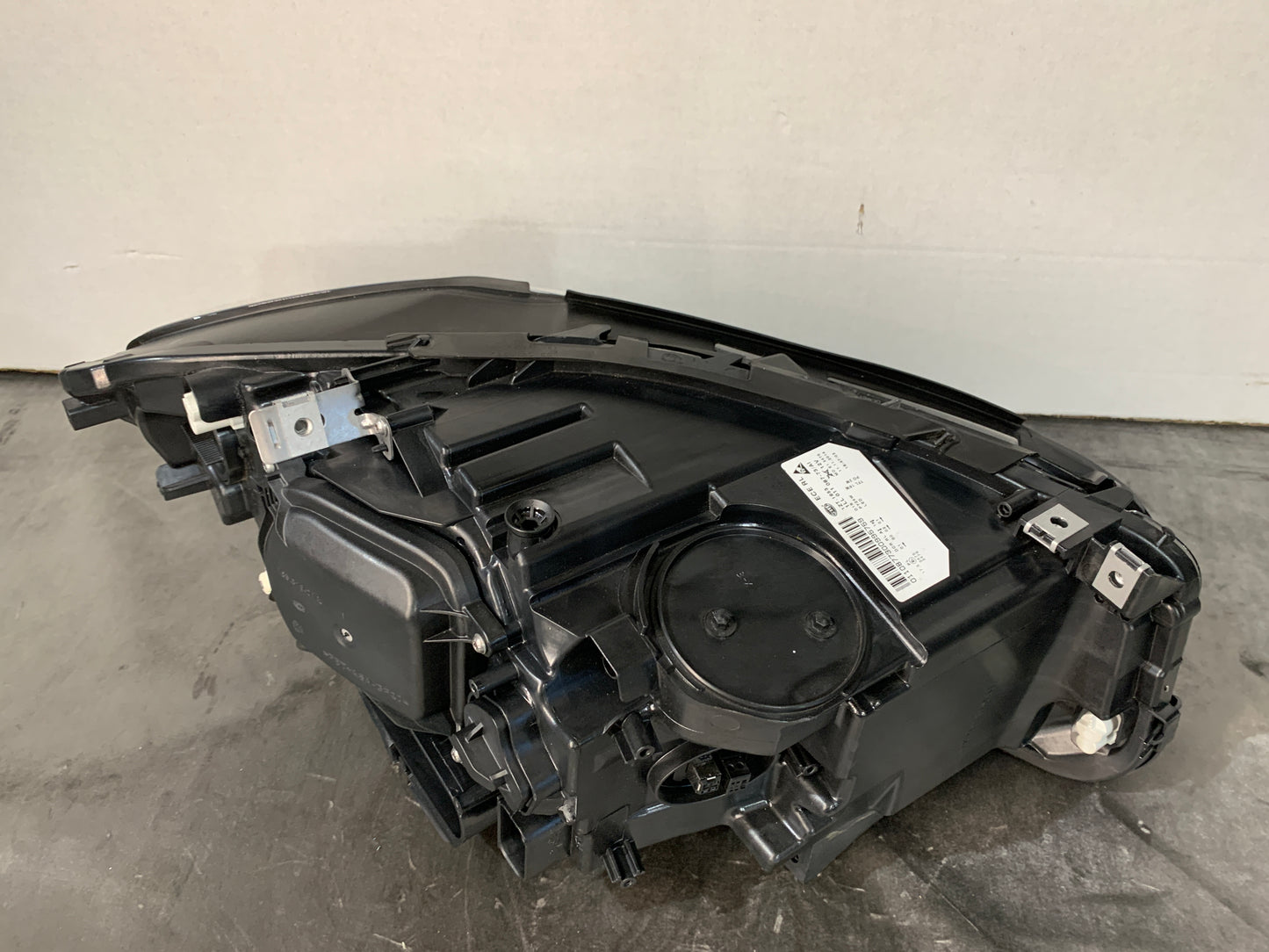 BMW 5 SERIES F10 F11 LCI LHS LEFT XENON HEADLIGHT 63117343914