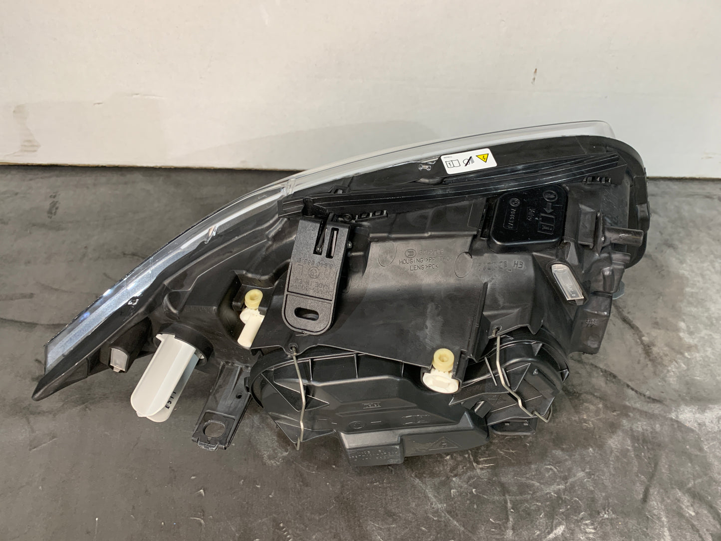 BMW 1 SERIES E82 E88 1M LHS LEFT ADAPTIVE XENON HEADLIGHT 7273839