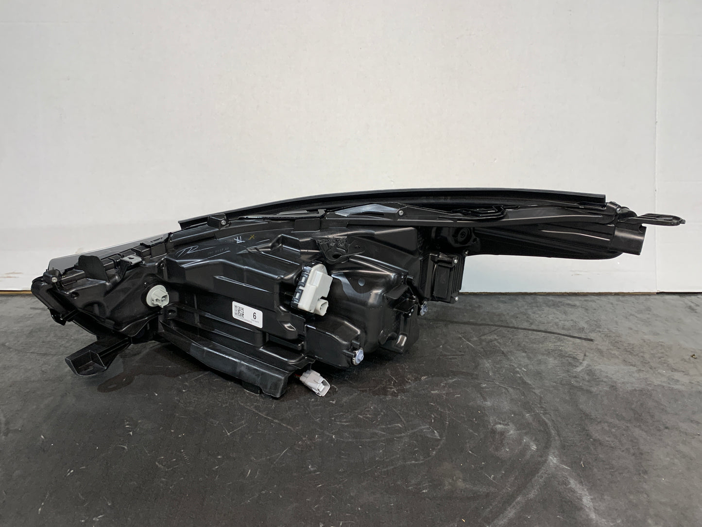 TOYOTA KLUGER RHS RIGHT LED HEADLIGHT 2020-2025