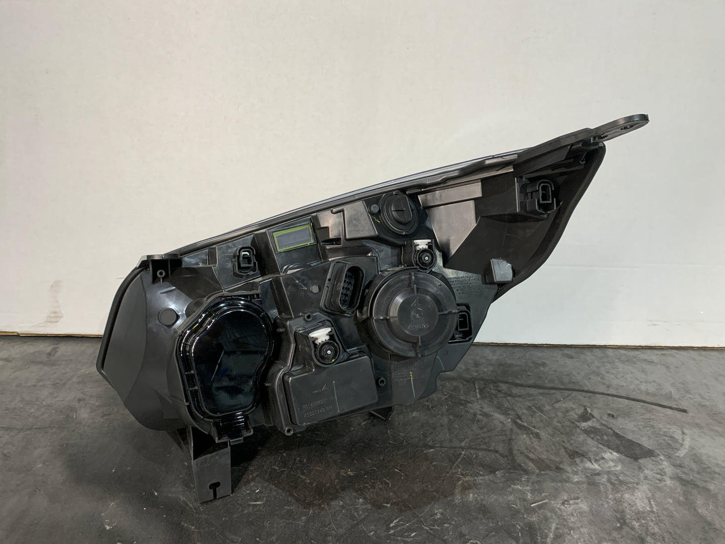 HOLDEN COLORADO RG RHS RIGHT HALOGEN HEADLIGHT 2012-2016