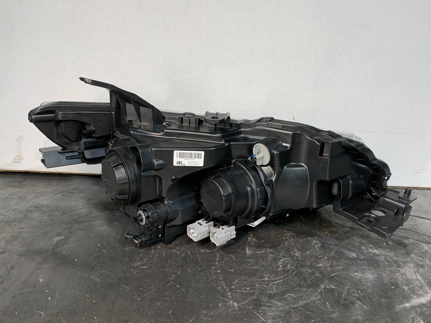 MITSUBISHI OUTLANDER ZJ LHS LEFT HALOGEN HEADLIGHT 2012-2015