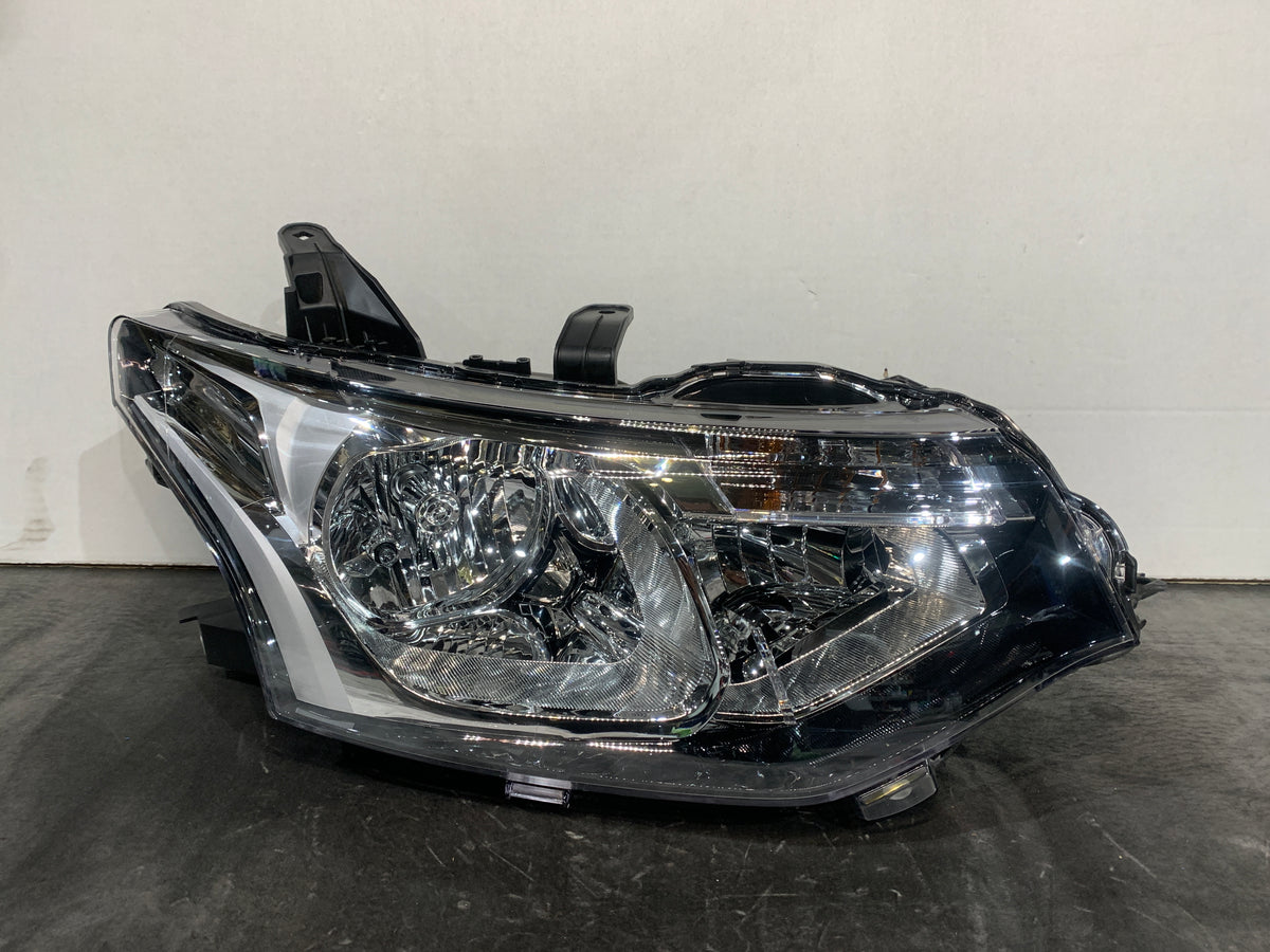 MITSUBISHI OUTLANDER 3 ZJ LHS LEFT HALOGEN HEADLIGHT 2012-2016 - LRI Autoparts