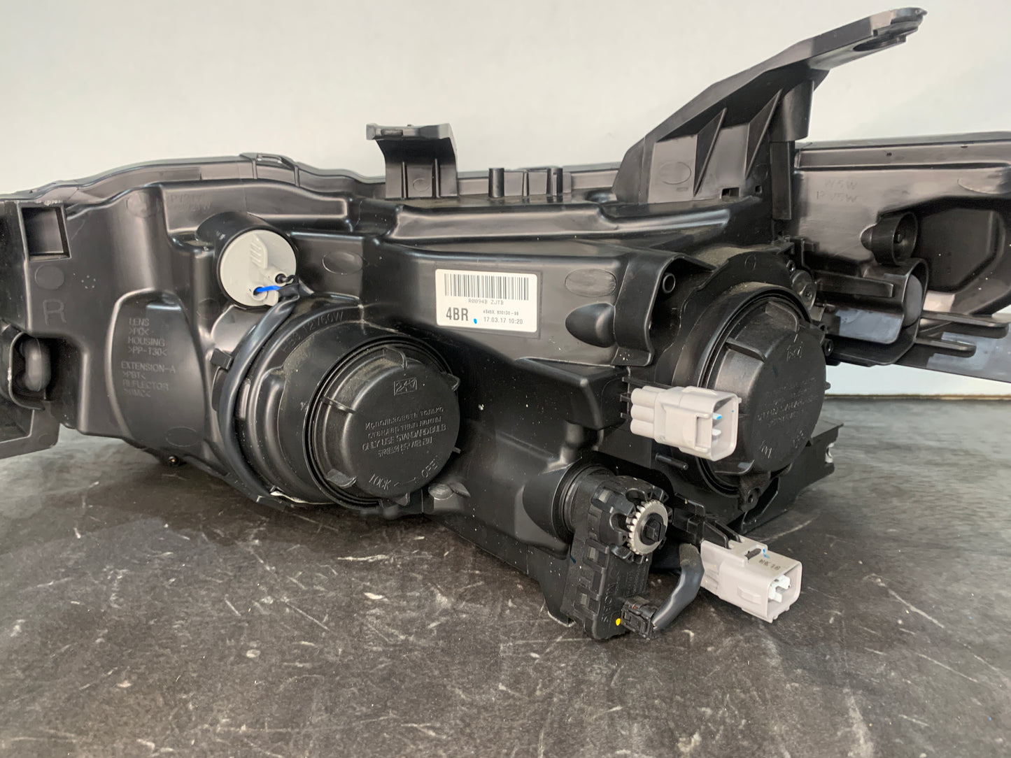 MITSUBISHI OUTLANDER 3 ZJ LHS LEFT HALOGEN HEADLIGHT 2012-2016
