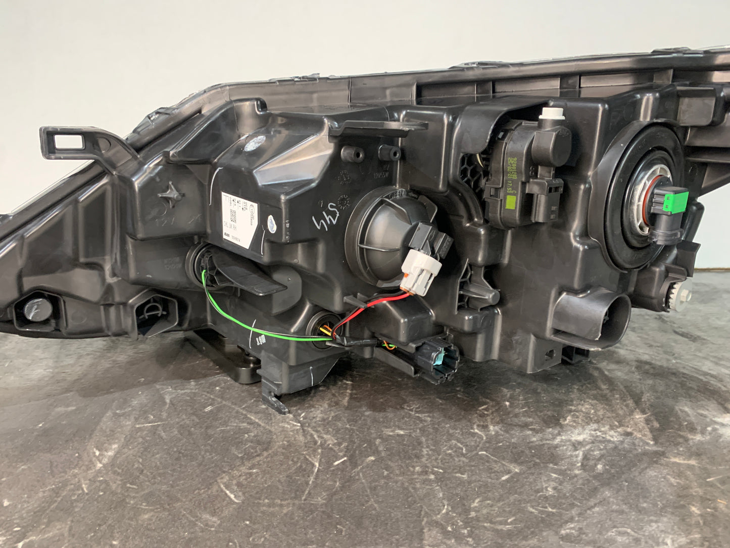 NISSAN QASHQAI J11 RHS RIGHT HALOGEN HEADLIGHT 2014-2017