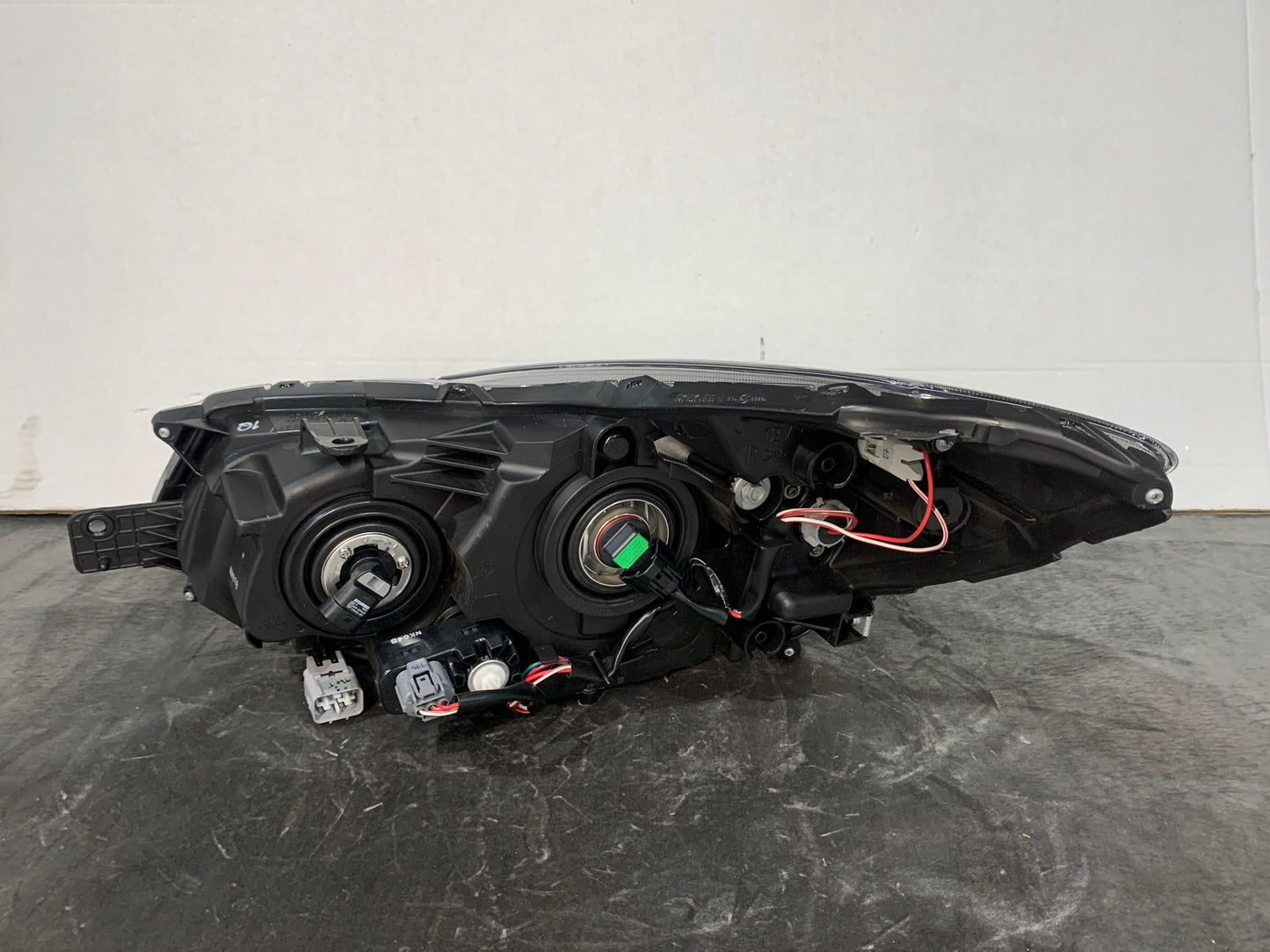 SUBARU IMPREZZA G4 RHS RIGHT HALOGEN HEADLIGHT 84001FJ280