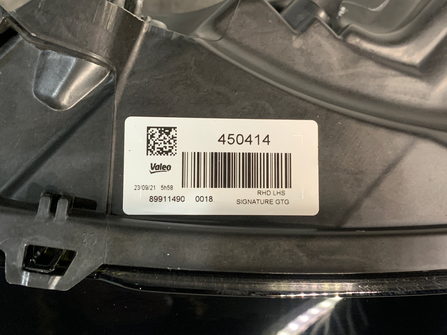 LAND ROVER DISCOVERY 5 L462 LHS LEFT LED ADAPTIVE HEADLIGHT LR085642