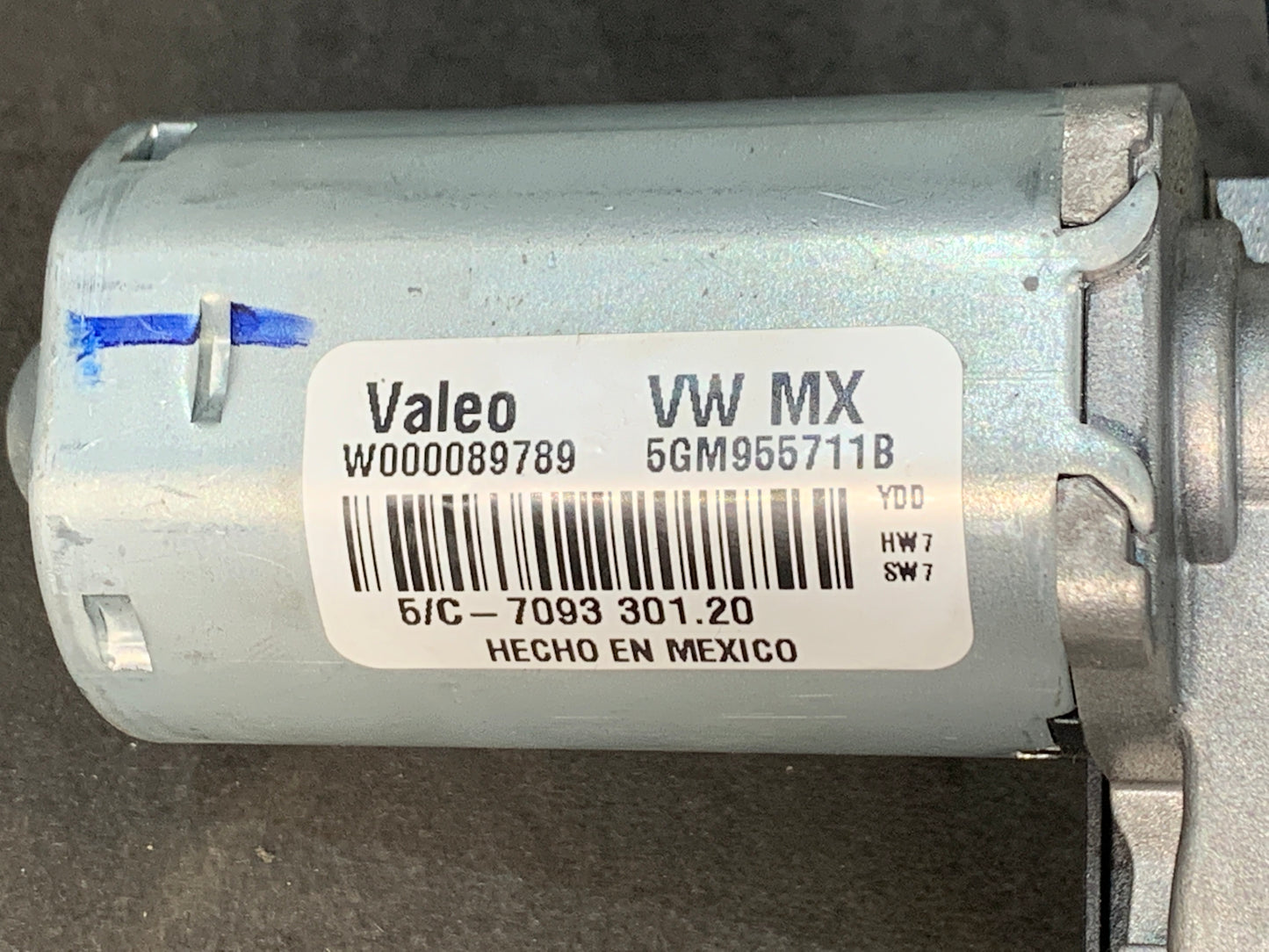 VOLKSWAGEN REAR WINDOW WIPER MOTOR 5GM955711B