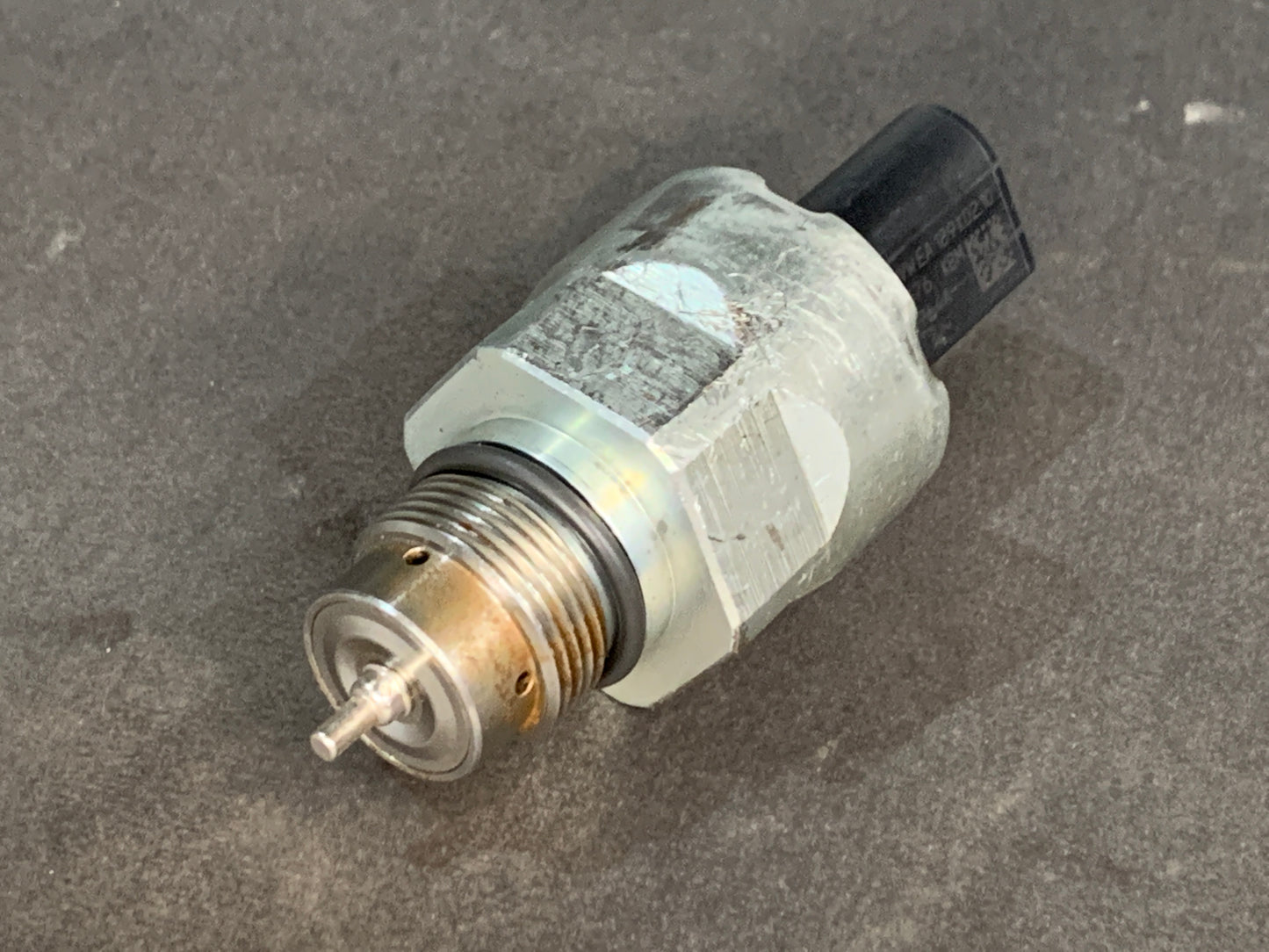VOLKSWAGEN FUEL PRESSURE CONTROL VALVE 1.6TDI 5WS40730AT