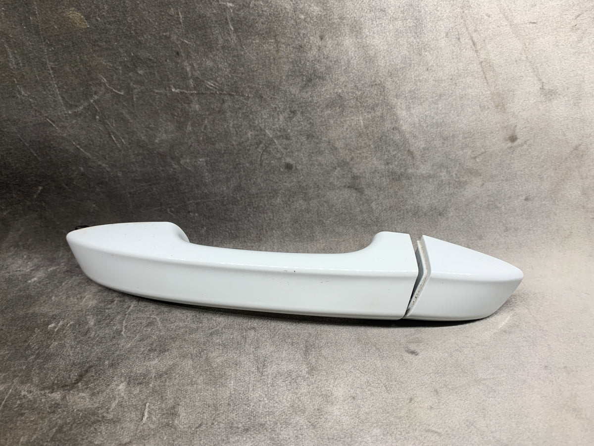 VW POLO AW MK6 T-CROSS TAIGO FRONT LEFT EXTERIOR DOOR HANDLE WHITE 2G0837205