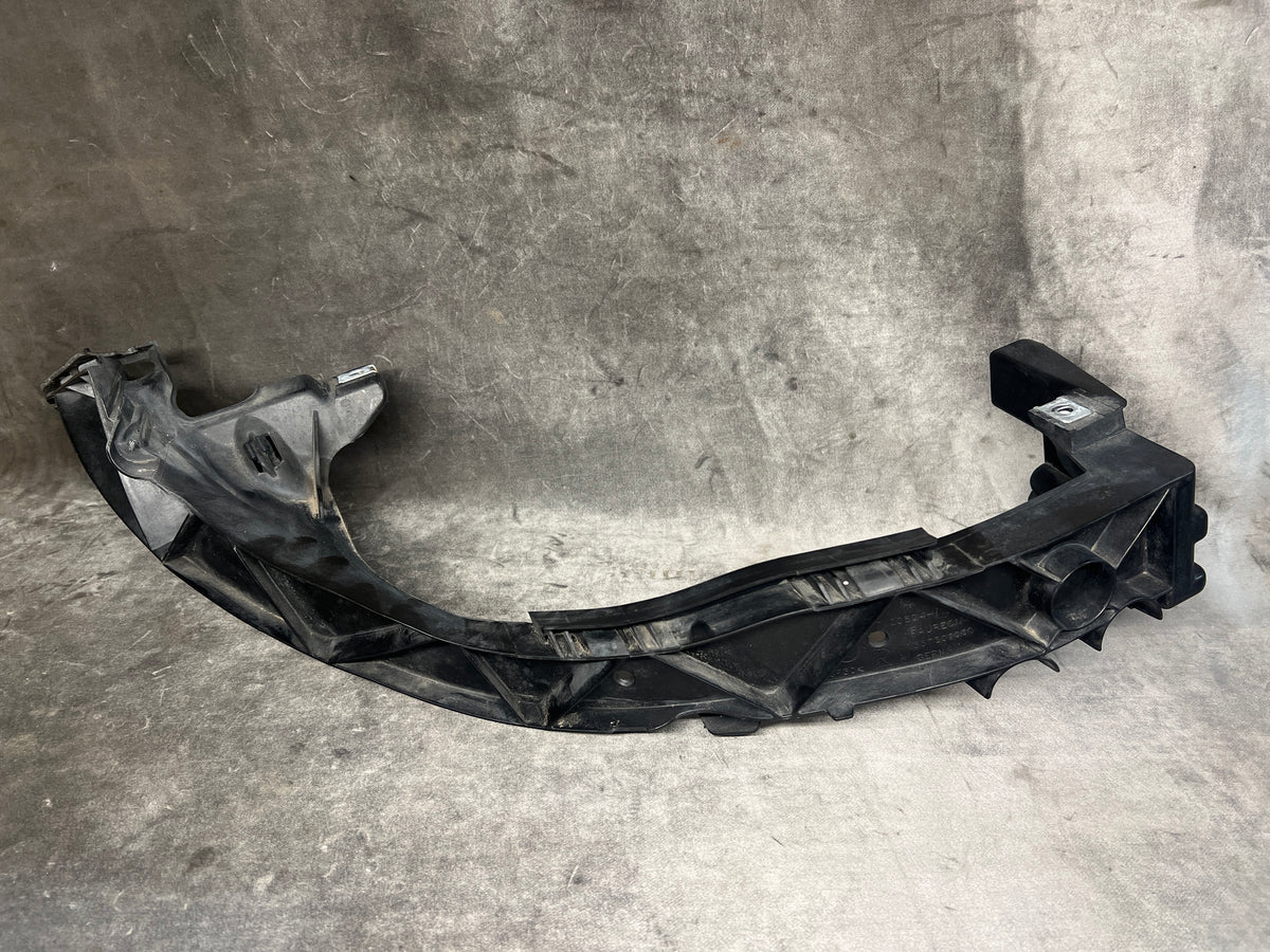 BMW 1 SERIES E81 E82 E87 RIGHT HEADLIGHT SUPPORT MOUNTING BRACKET 51647120824