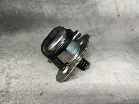 BMW N20 N26 HIGH PRESSURE FUEL PUMP HPFP WITH ACOUSTIC COVER 13517624435 F20 F30 F10 X1 X3