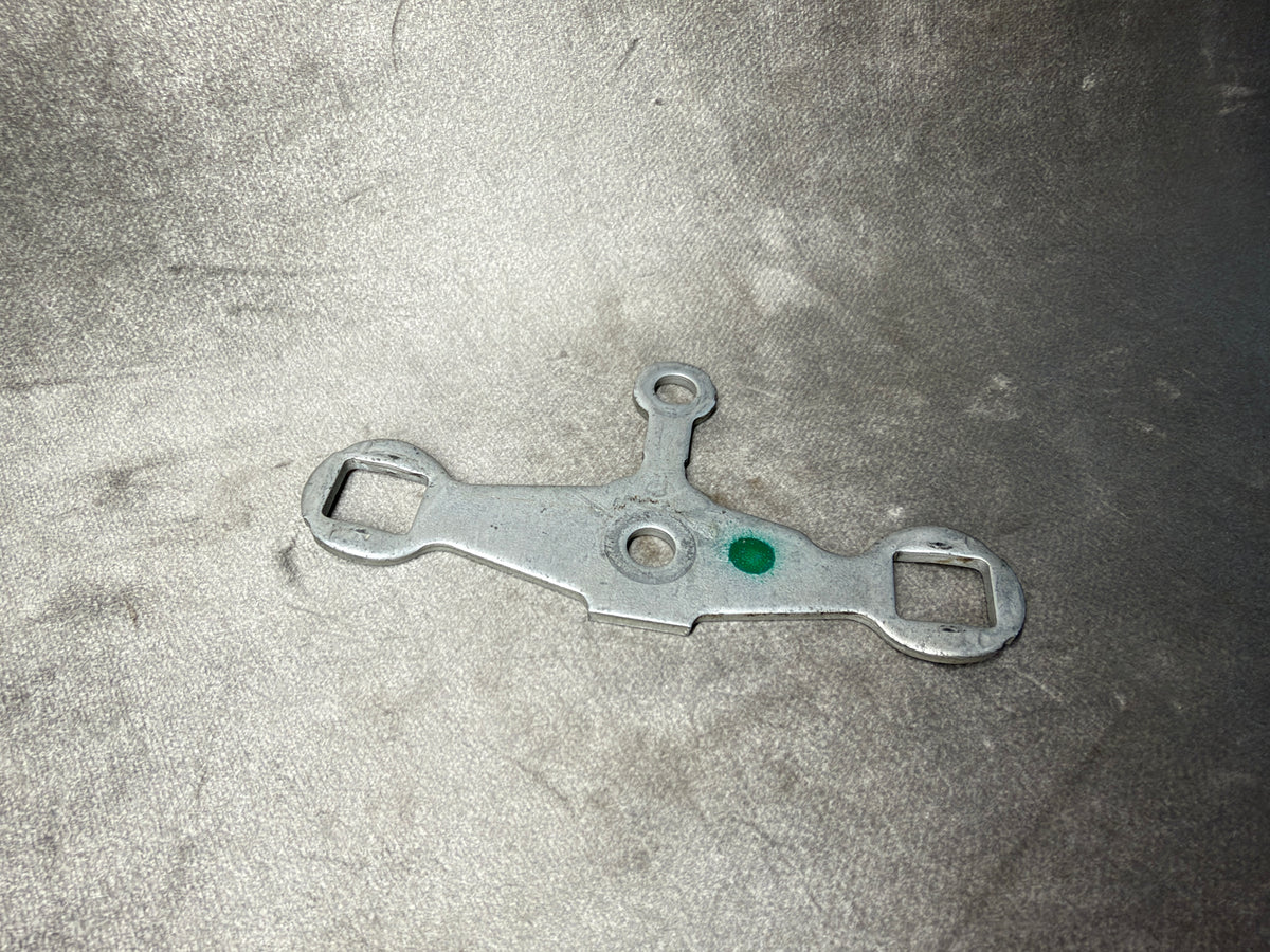 BMW N20 N55 N63 FUEL RAIL BRACE BRACKET 13647595405 PRICE PER UNIT
