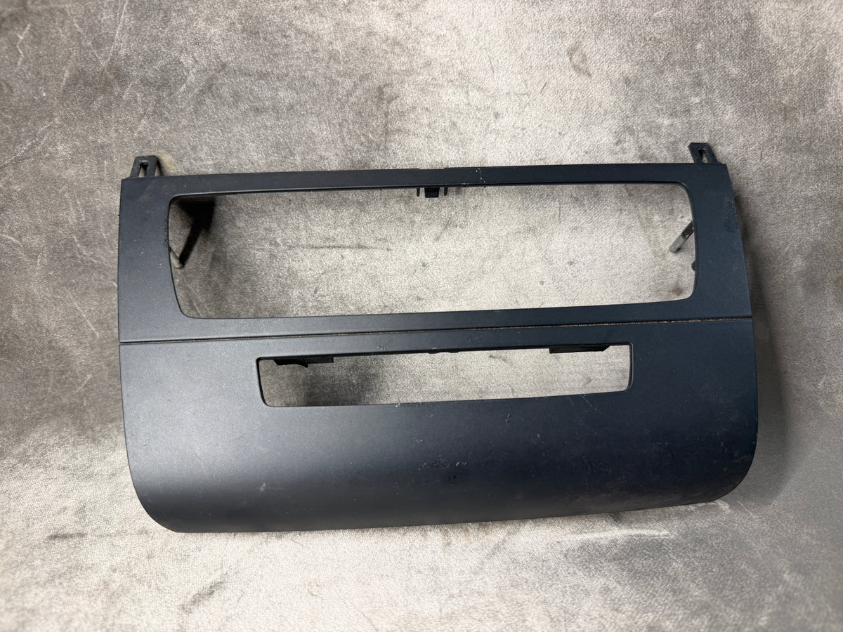 BMW 1 SERIES E81 E82 E87 E88 LCI RADIO CLIMATE CONTROL DASH TRIM COVER 51456976846 #2