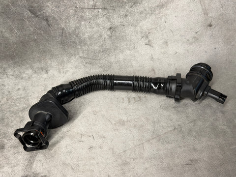 BMW N54 135I 335I 535I CRANKCASE BREATHER VENT HOSE 13717560227 E82 E90 E92 E60 E89