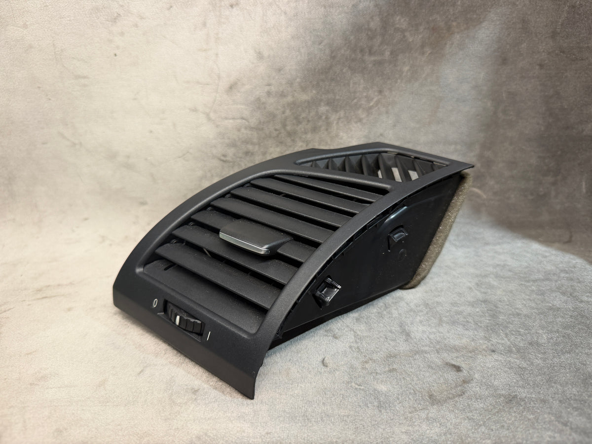 BMW 1 SERIES E81 E82 E87 E88 LEFT PASSENGER DASHBOARD AIR VENT GRILLE 64227059187