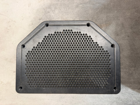 BMW 1 SERIES E81 E82 E87 E88 X1 E84 CENTRE SUBWOOFER SPEAKER GRILLE COVER 65136925328