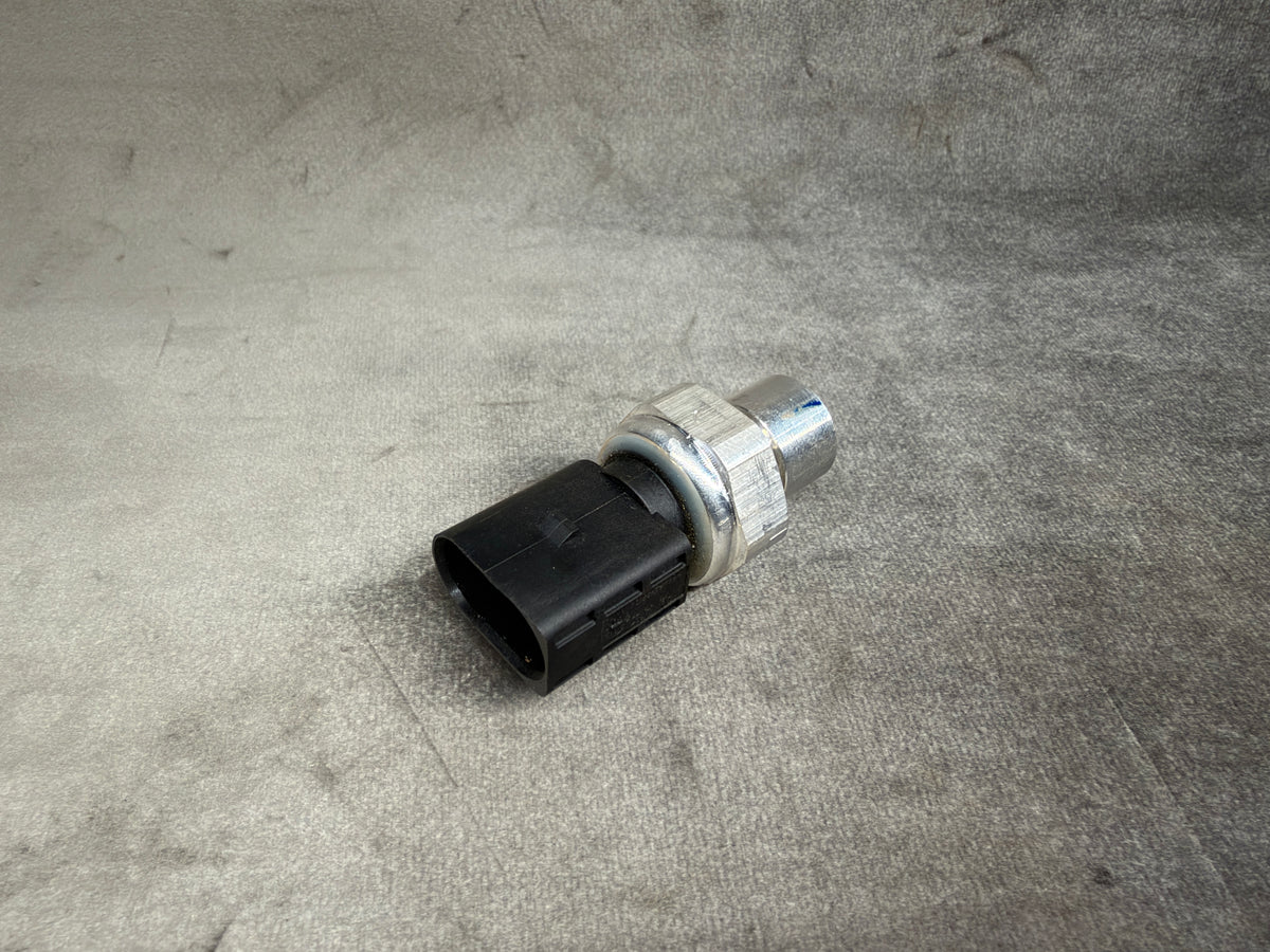 VW AUDI SKODA SEAT MQB AIR CON REFRIGERANT PRESSURE SENSOR 5Q0959126B