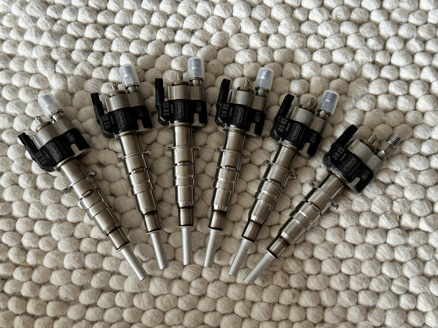 BRAND NEW GENUINE BMW N54 N63 INDEX 12 INJECTOR SET x6 7585261-12 - LRI Autoparts