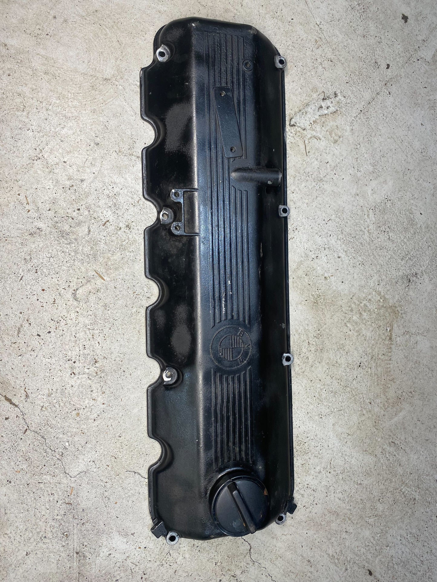 BMW 3 5 SERIES M20 ENGINE VALVE ROCKER COVER