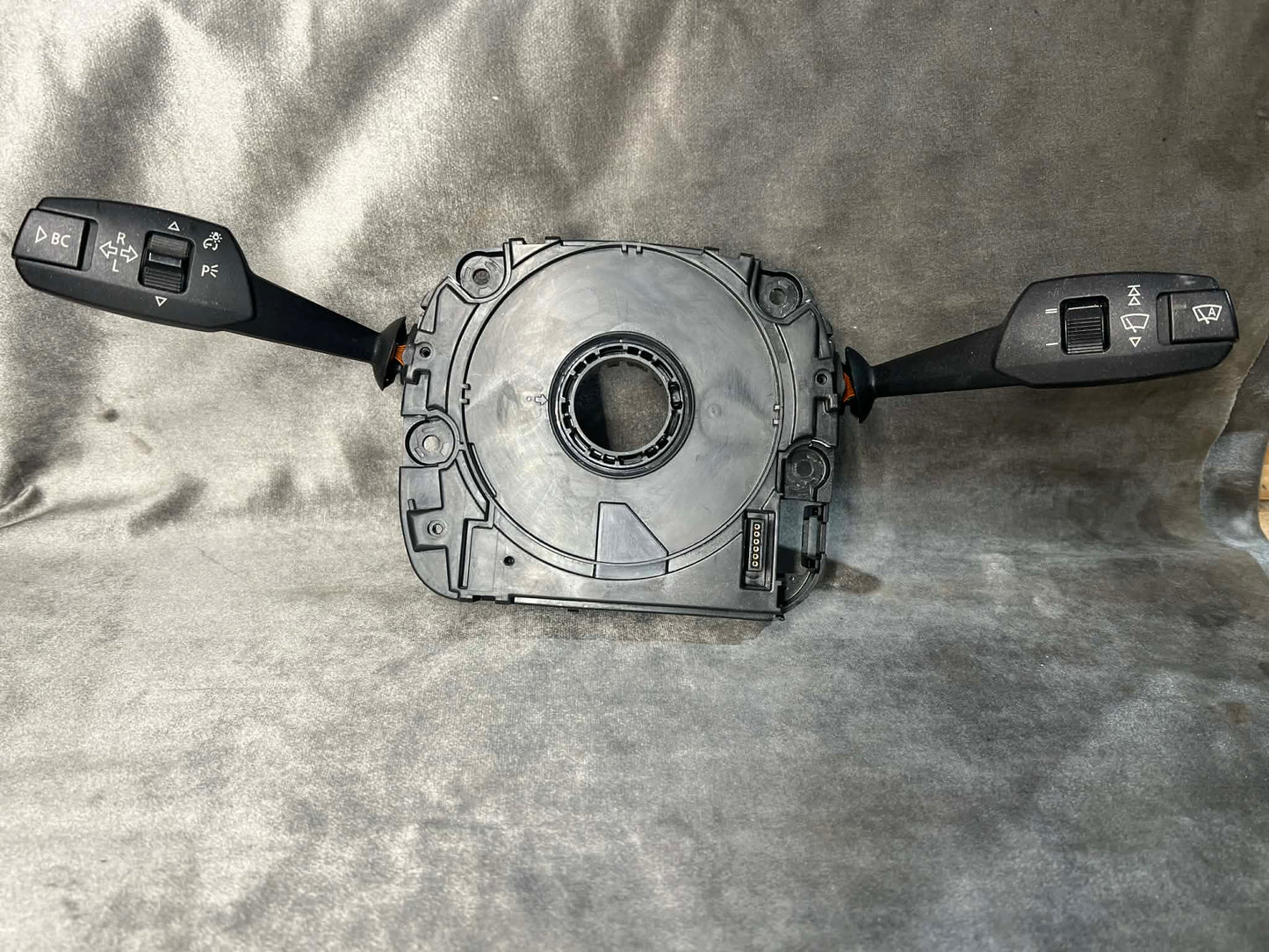 BMW 1 3 SERIES E82 E87 E88 E90 E92 STEERING ANGLE SENSOR CLOCK SPRING 9123041 - LRI Autoparts
