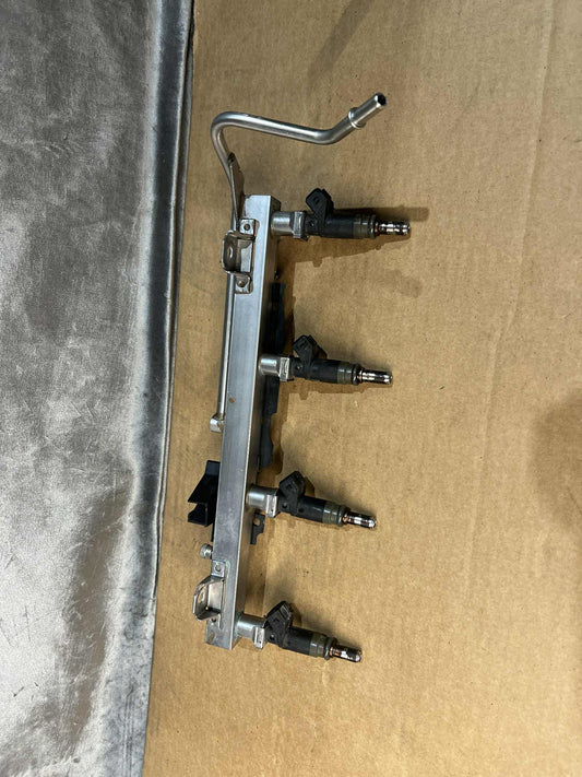 BMW 1 3 X SERIES 2.0L N46 N46N FUEL INJECTORS WITH RAIL 7530420