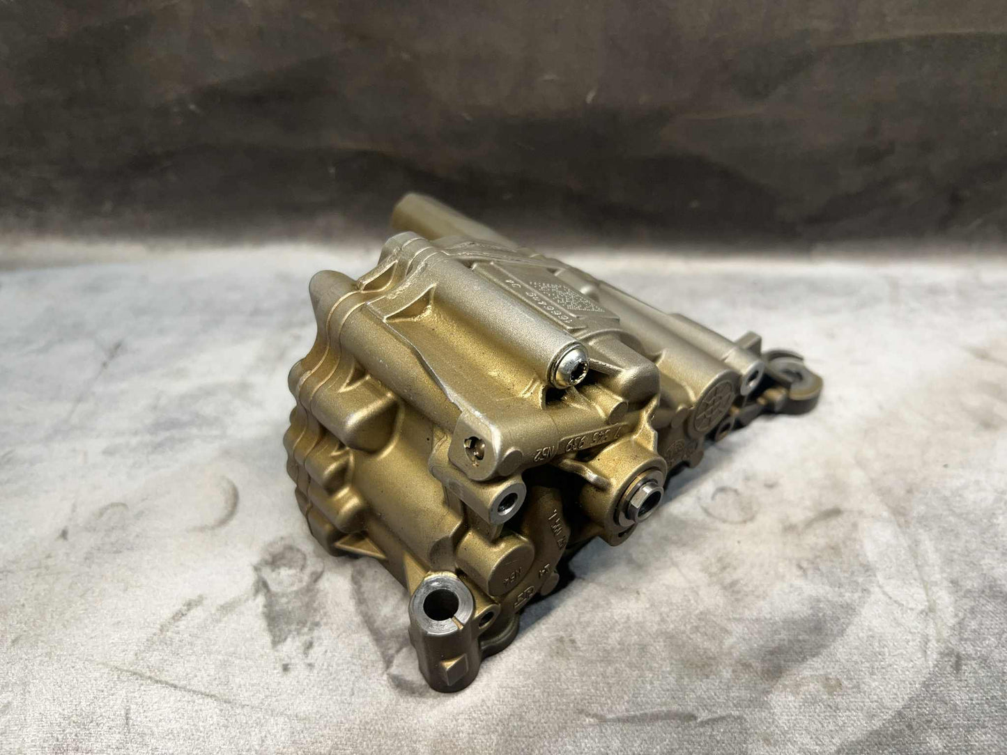 BMW 1 3 SERIES N54 OIL PUMP 7560250