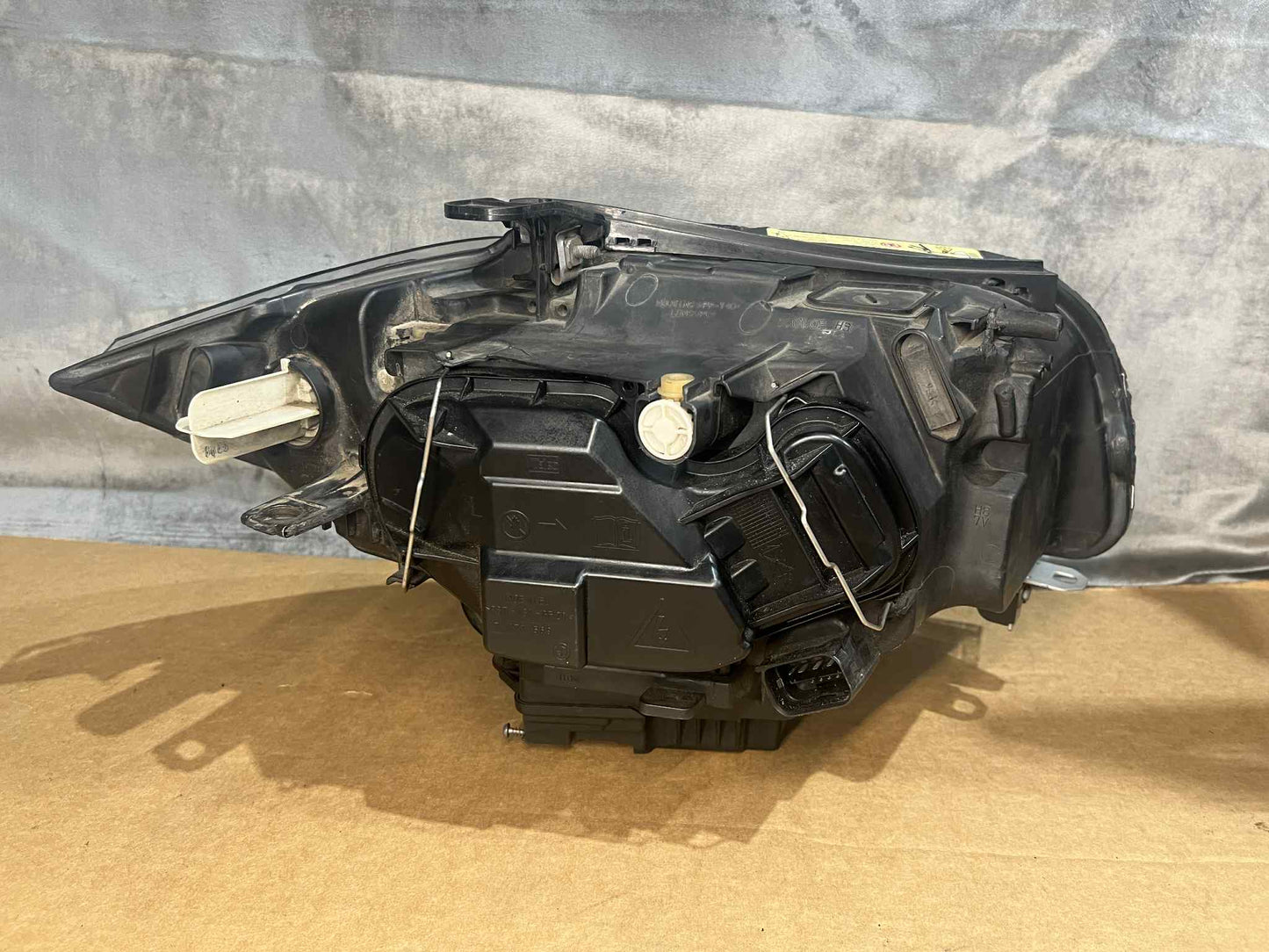 BMW 1 SERIES E82 E87 E88 LHS LEFT XENON HEADLIGHT 7170293