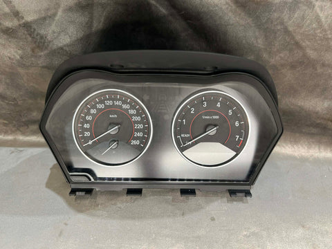 BMW 1 2 SERIES F20 F21 F23 SPEEDOMETER INSTRUMENT CLUSTER 9285596