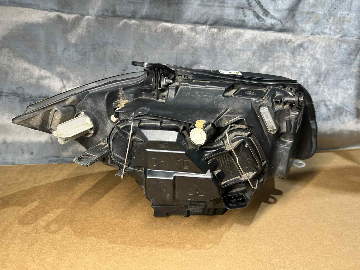 BMW 1 SERIES E82 E87 E88 LHS LEFT XENON HEADLIGHT 7170293