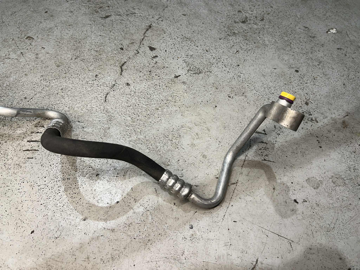 BMW 1 3 SERIES 135I 335I N54 PRESSURE HOSE FOR COMPRESSOR CONDENSOR 9163320