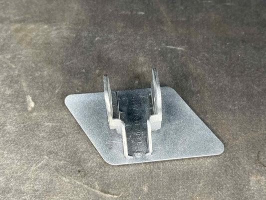 BMW 3 SERIES E90 FRONT LEFT HEADLIGHT WASHER COVER 7202671