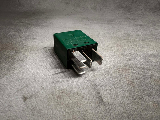 BMW Multi-Purpose Changeover Relay (Green) - 61366980177