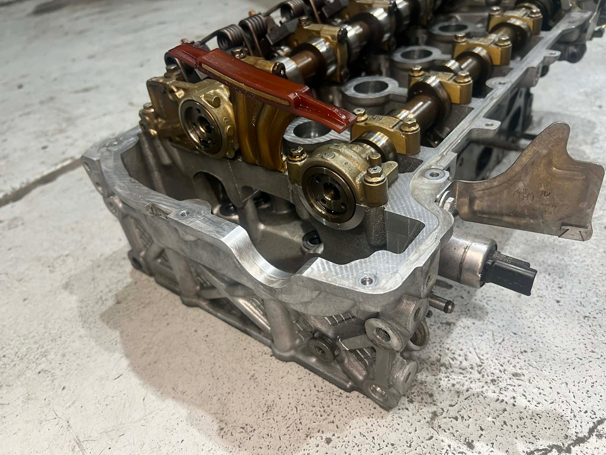 BMW 1 3 SERIES N13 CYLINDER HEAD 11122470429 - LRI Autoparts