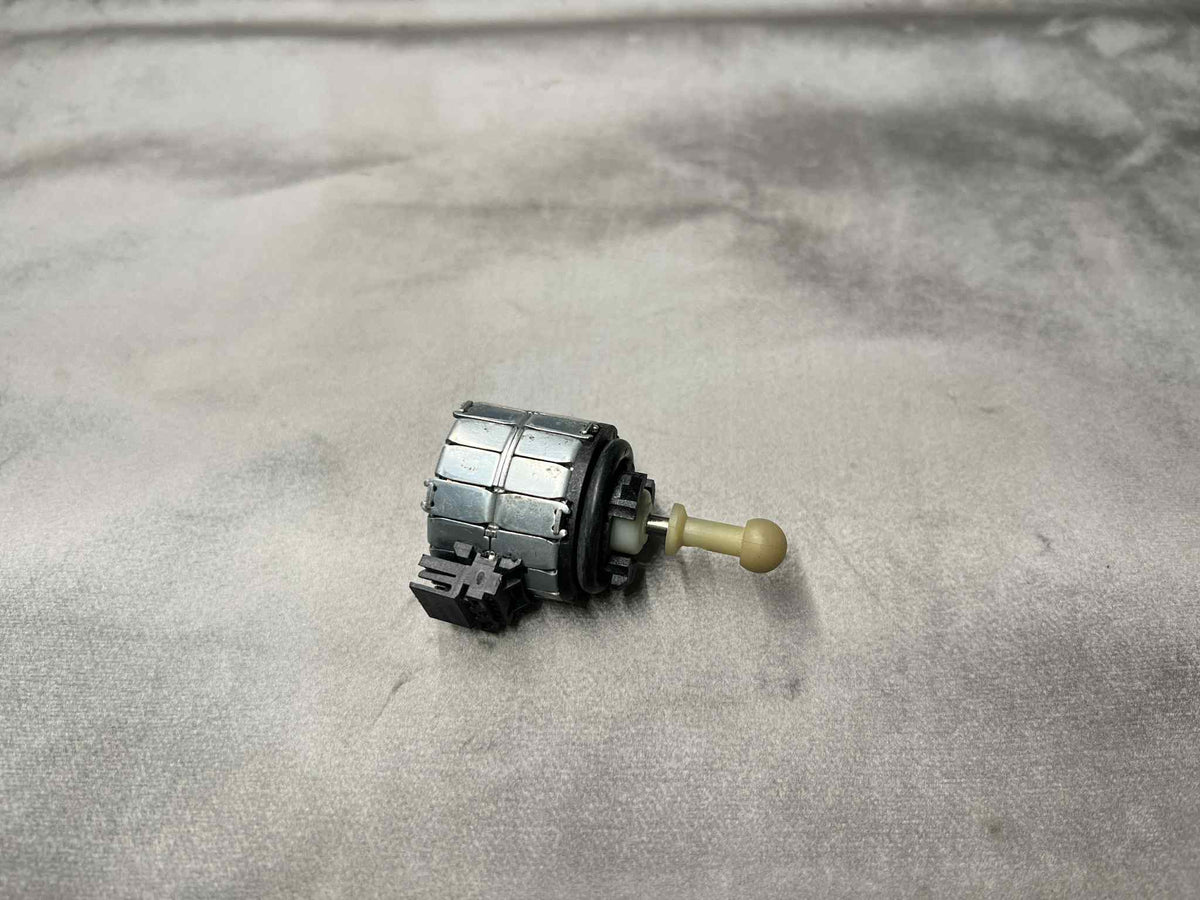 BMW 1 3 X Z SERIES HEADLIGHT ELECTRIC LEVELING MOTOR 6938563
