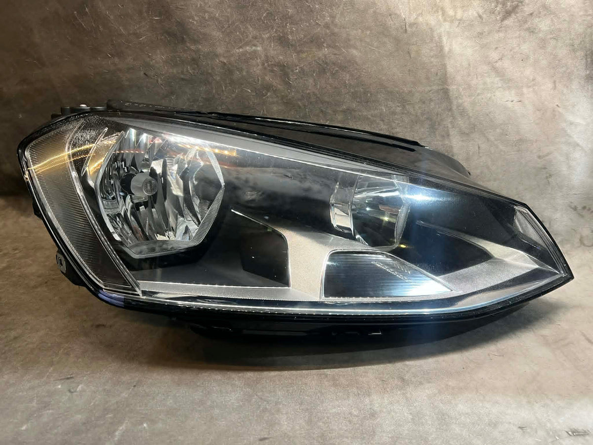 VW GOLF MK7 5G 2013-2017 RIGHT HALOGEN HEADLIGHT VALEO 5G2941006 DRIVER SIDE