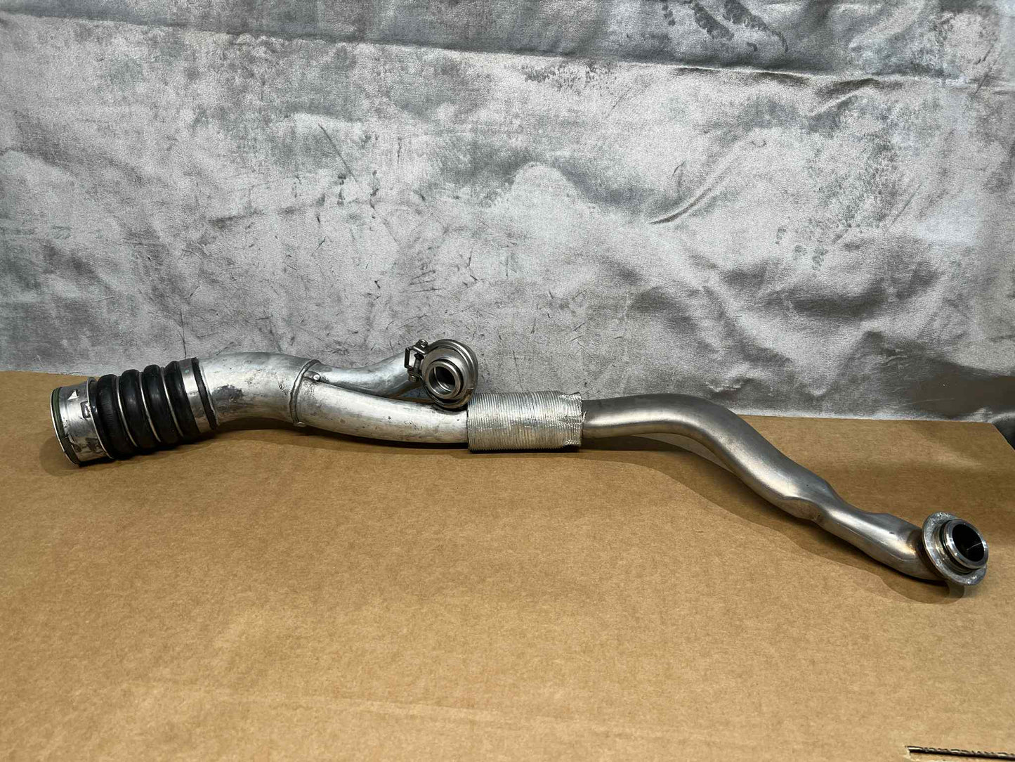 BMW 1 3 SERIES N54 TURBO CHARGE AIR PIPE 7556552